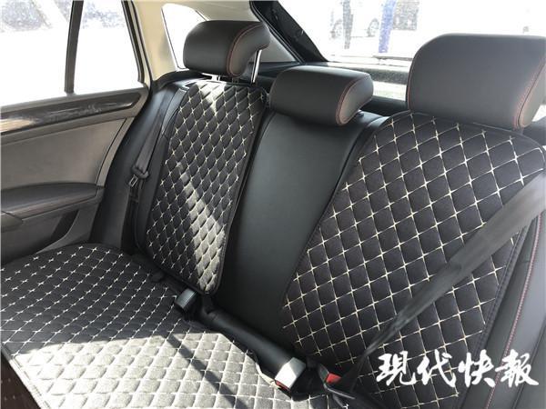 00704dVwly4go7wo26ek8j30go0ci0tu