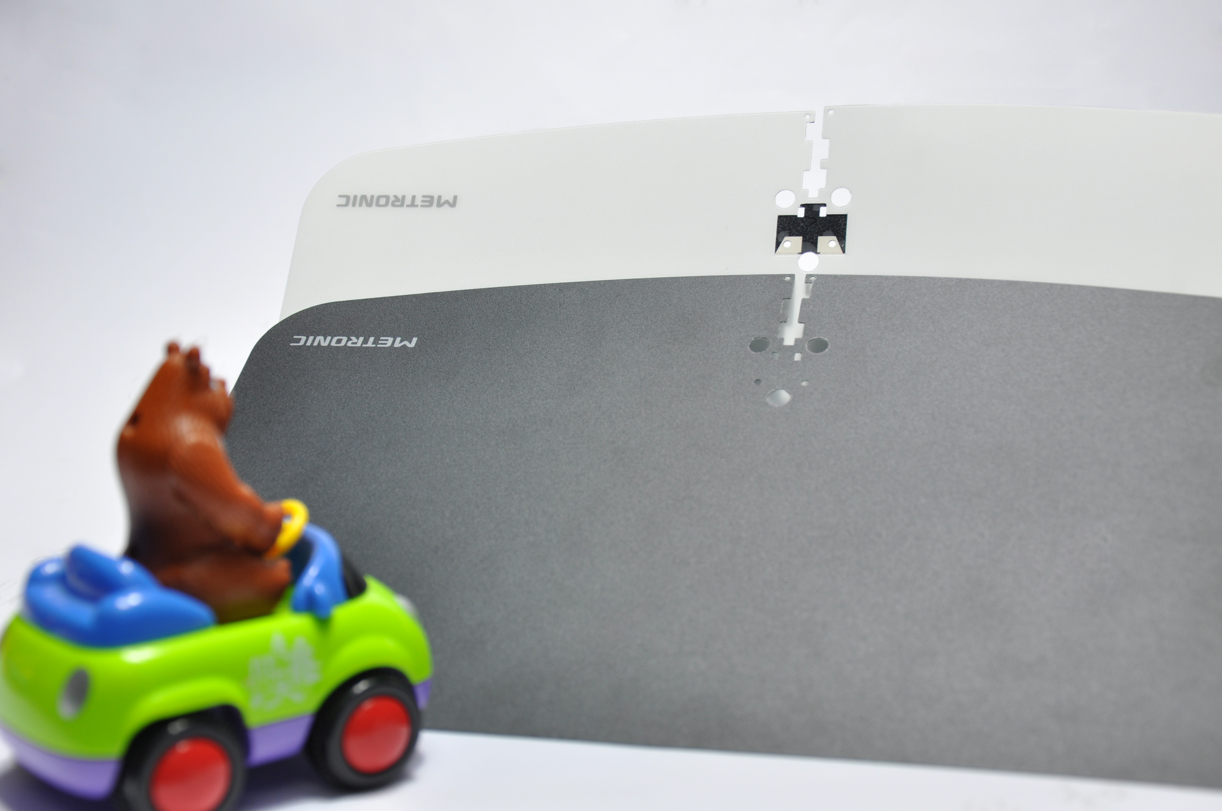 衛(wèi)星薄膜天線-TV電視薄膜天線-通訊薄膜天線